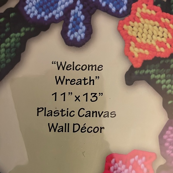 Welcome Wreath - Picture 2 of 3